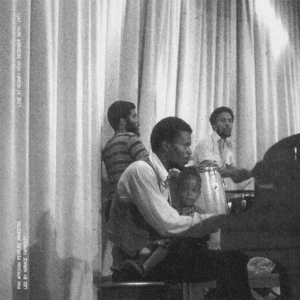 LIVE AT WIDNEY HIGH DECEMBER 26TH 1971